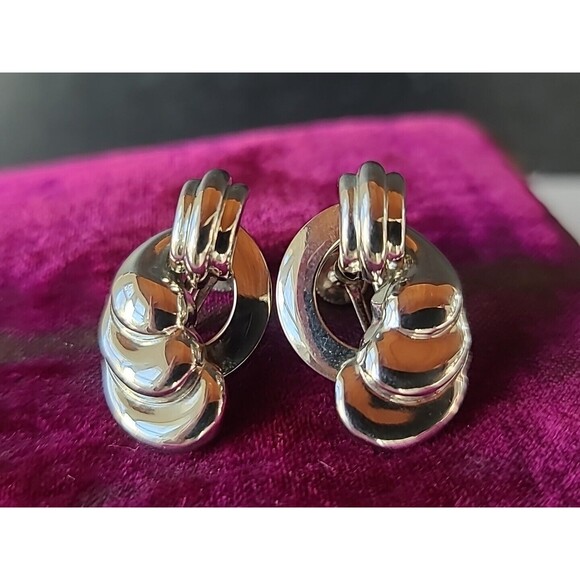 Silver Tone Metal Screwback Earrings Vintage - Picture 4 of 10